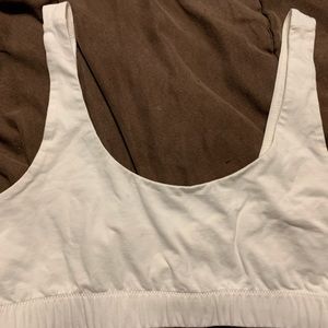 Pact organic cotton sports bra. Would fit about 38 B or C. Never worn.